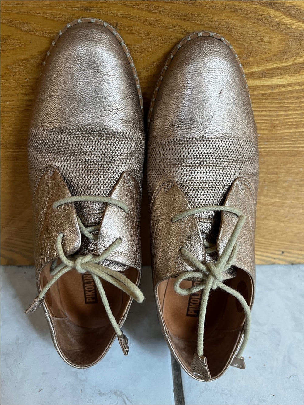 PIKOLINOS Metallic Bronze Lace-Up Oxfords